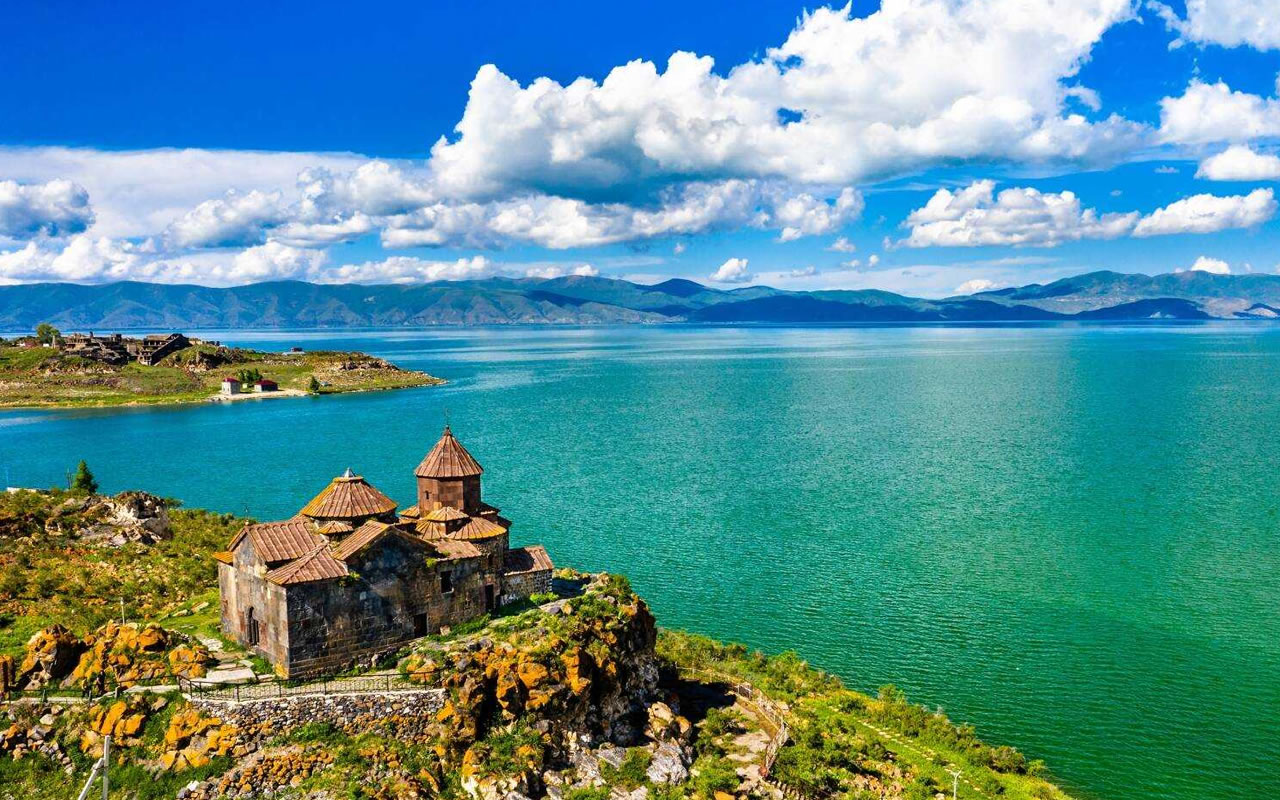 رزرو آنلاین تور ارمنستان